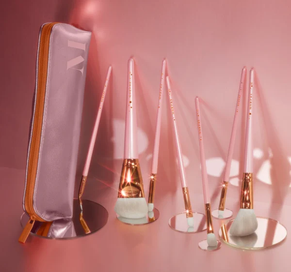MORPHE_MxHoliday_BrushSet_Stylized_1400x